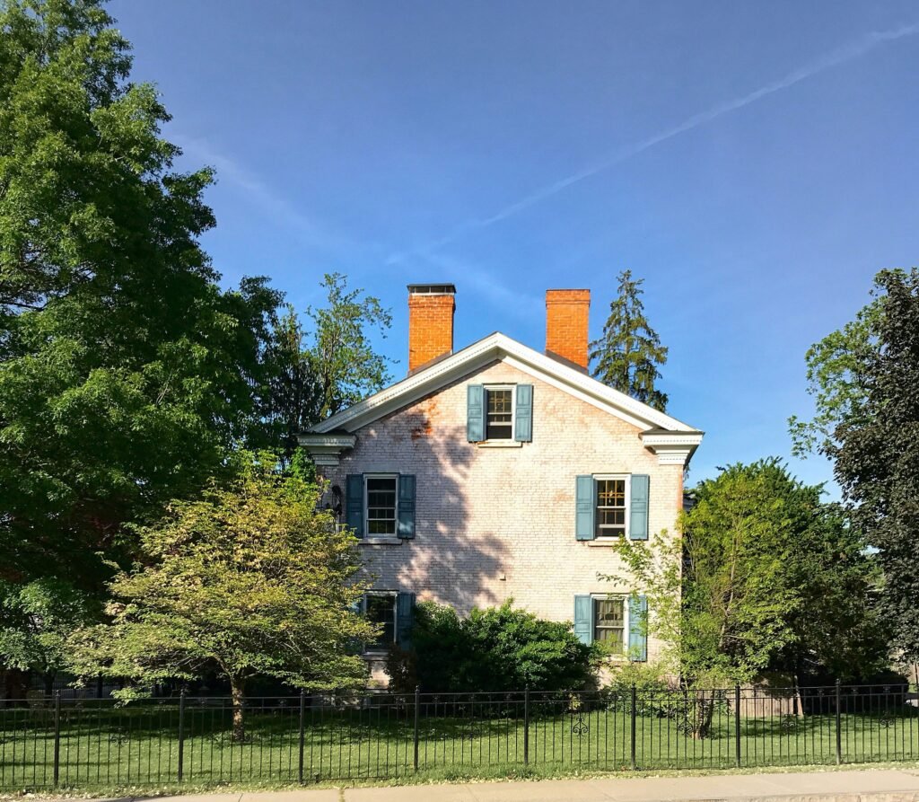 Why Buyers Fall in Love With the Wrong House and the Quiet Stories That Guide Them